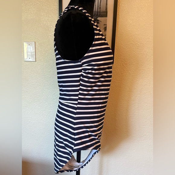 LANDS’ END One Piece Navy Blue/White Stripes Swimsuit Bathing Suit Size XL - Picture 3 of 7